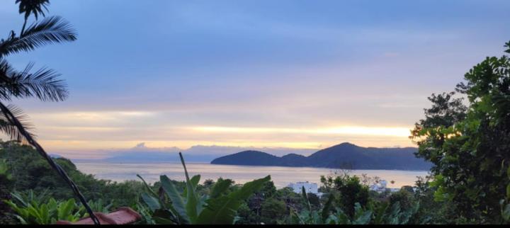 Vista Mar Enseada Chalé Ubatuba